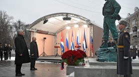 După ce a trimis soldații ruși la moarte, Putin a dezvelit o statuie a lui Fidel Castro la Moscova
